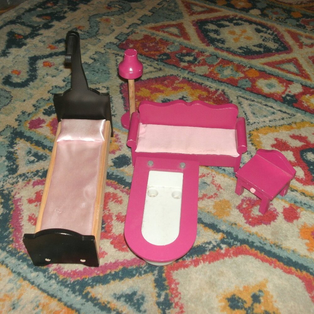 5 Pieces Kidkraft Wooden Dollhouse Barbie Doll Furniture Bed Tub Lamp Sofa Table